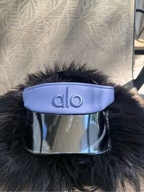ALO Airlift Solar Visor in Lilac Blue